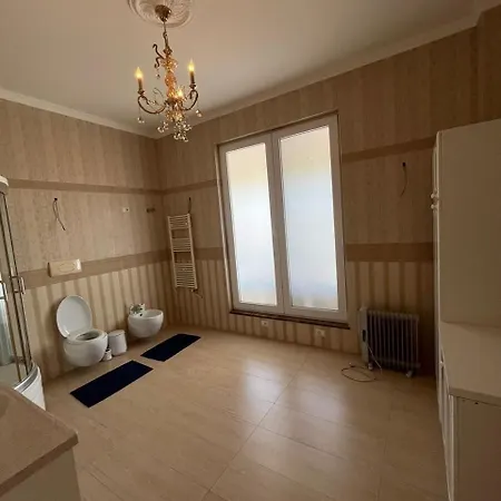 Elysee Durres * Golem (Tirana)